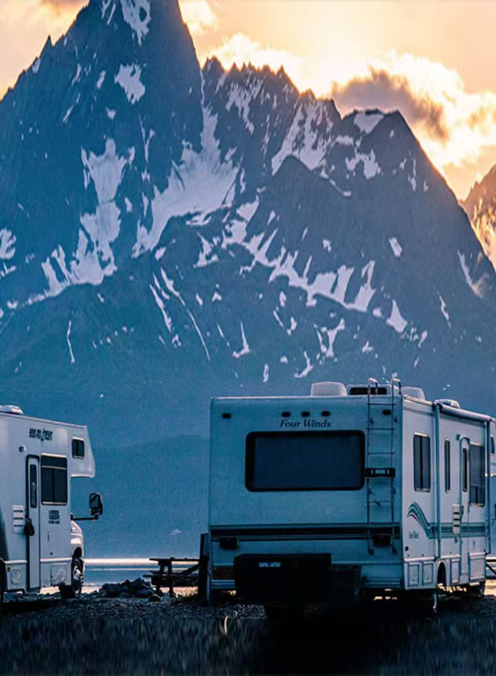 Awnlux is a leading RV awnigs, rv Parts & Accessories manufacturer, integrating R&D, design, production, and sales. All RV awnings and parts are made with high-quality materials and built to last. They are also affordable, with care and attention to detail.