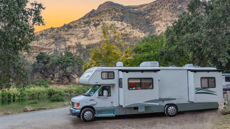 Full Cassette Slide Topper Awning Kits: The Long-Term Choice for Dedicated RV Enthusiasts - AWNLUX