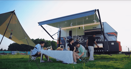 My RV just got an outdoor living room- and l didn't even build one - AWNLUX