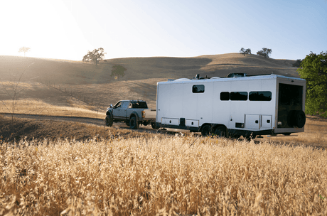 Unlocking the comfort key of RV travel: How to choose and use the right RV awning - AWNLUX