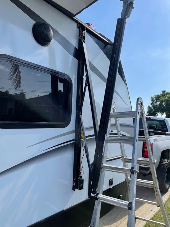 What Should You Do If Your Electric RV Awning Will Not Retract? - AWNLUX
