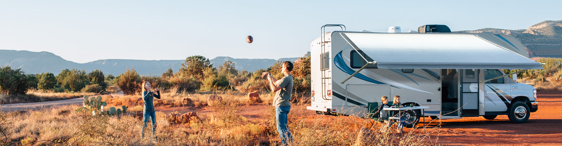 MANUAL RV AWNING AWNLUX