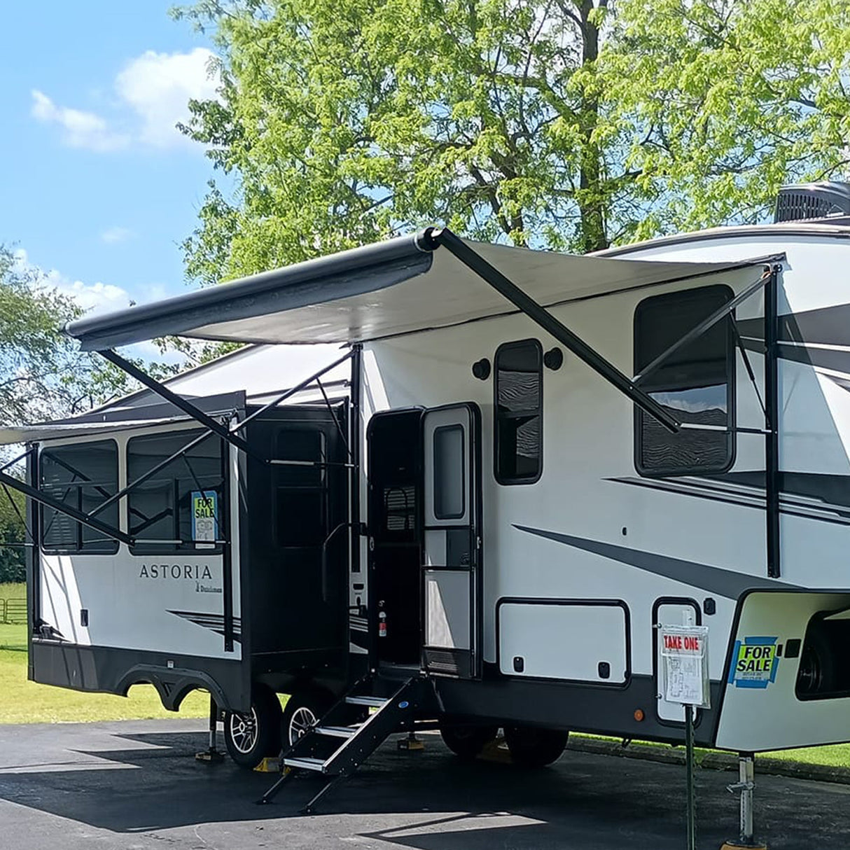 Easily extend or retract the RV awning by pulling the strap. It provides 100% UV-proof and waterproof protection, making it your ideal travel companion. AWNLUX Electric RV Patio Awning - Black Frame - AWNLUX